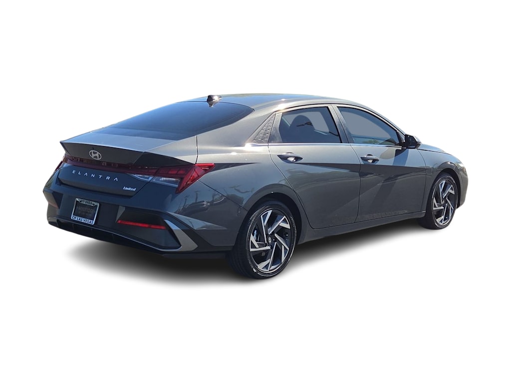 Thumbnail: 2025 Hyundai Elantra - 22