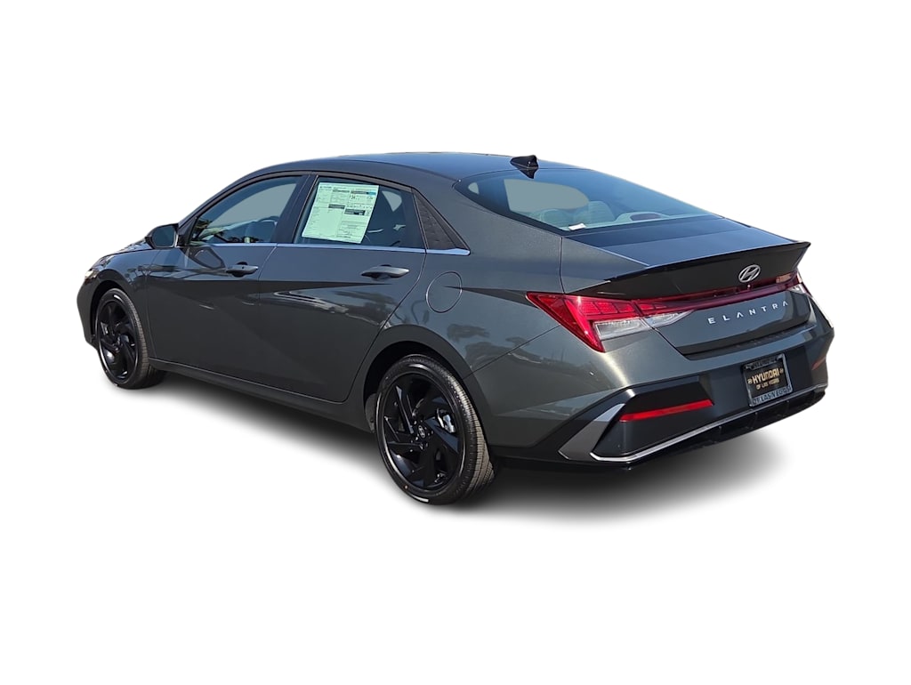 Thumbnail: 2026 Hyundai Elantra - 4