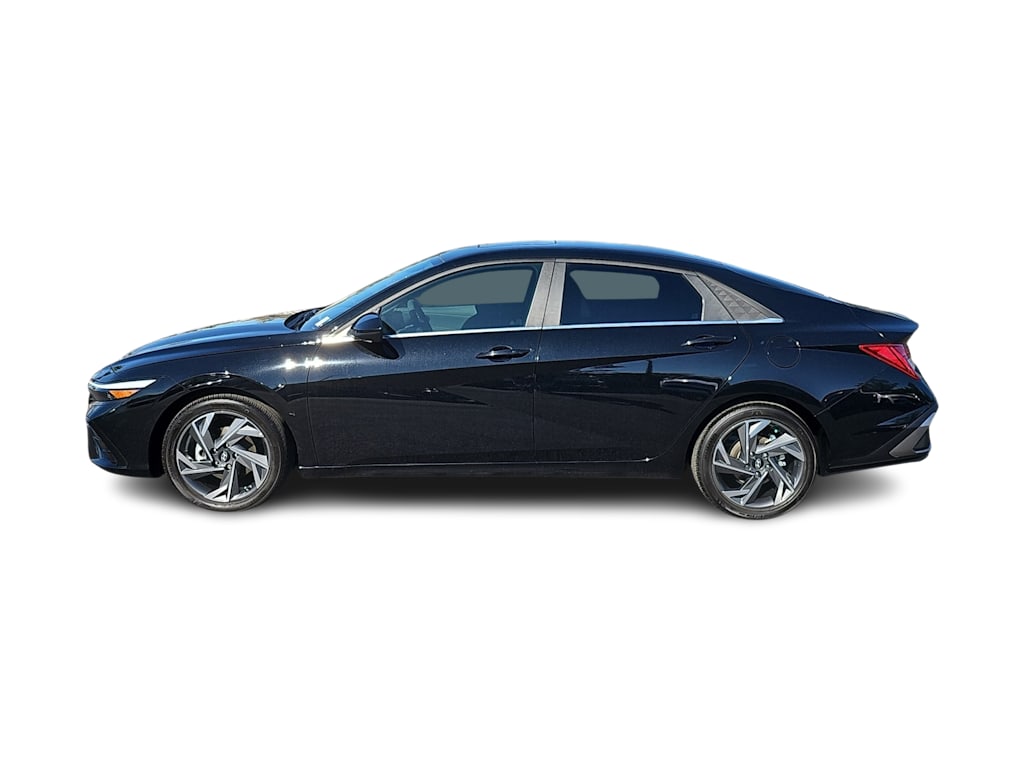 Thumbnail: 2024 Hyundai Elantra - 3