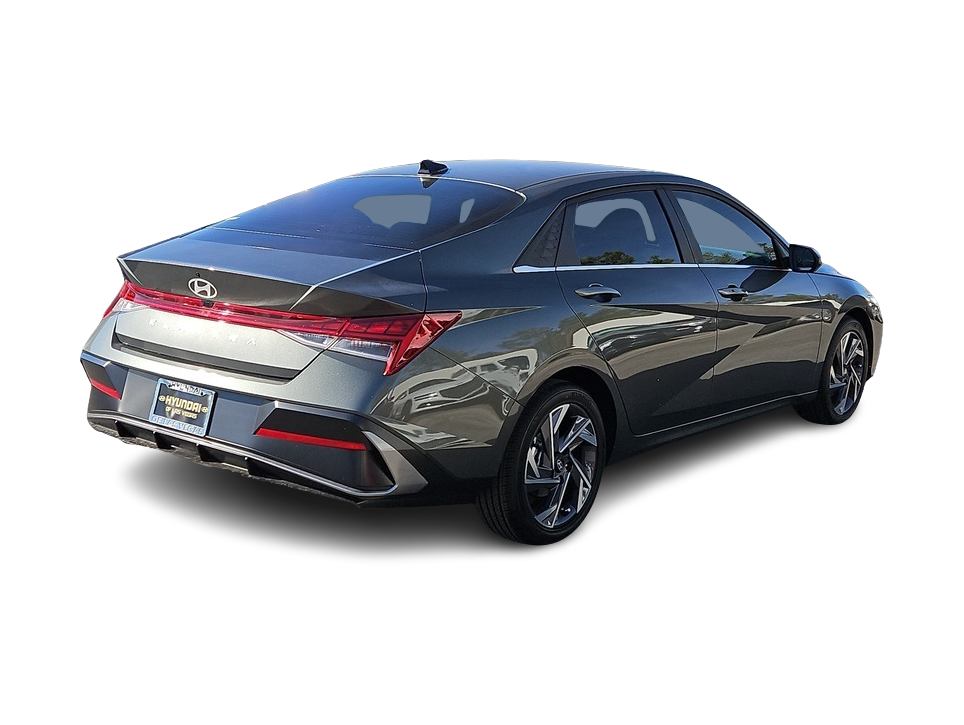 Thumbnail: 2025 Hyundai Elantra - 22