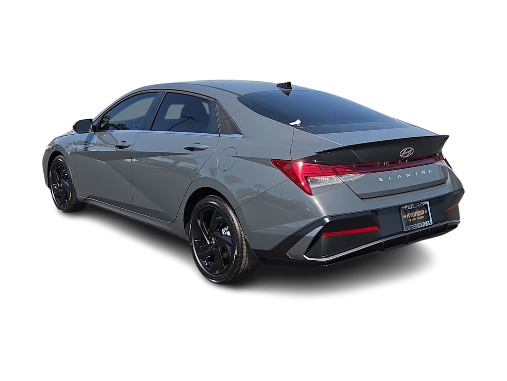 Thumbnail: 2026 Hyundai Elantra - 4