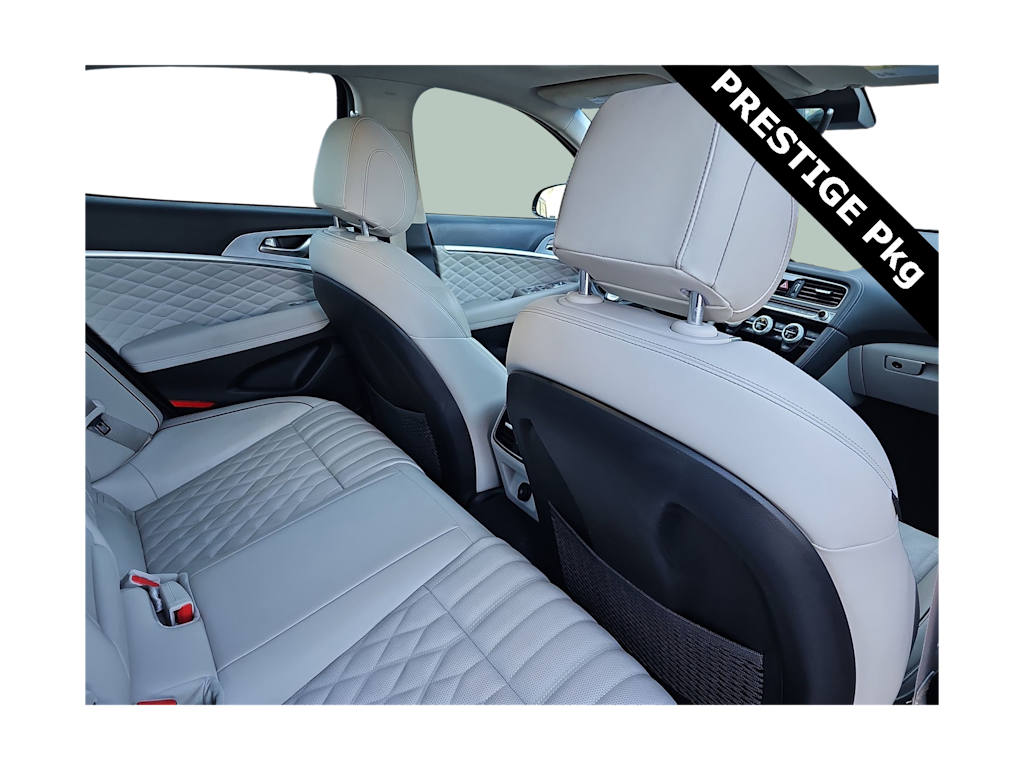 Thumbnail: 2020 Genesis G70 - 21