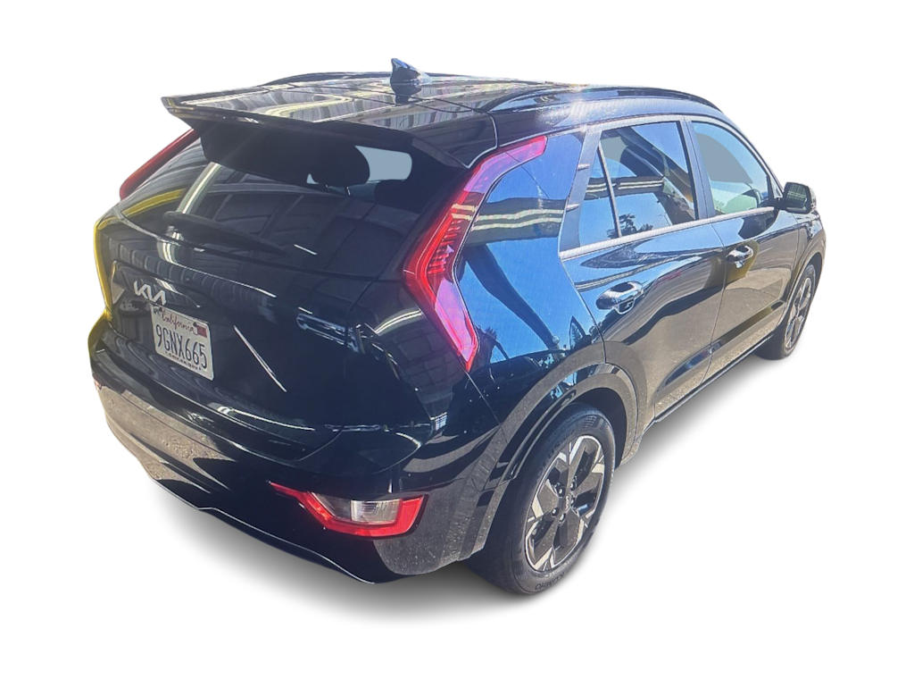 Thumbnail: 2023 Kia Niro - 12