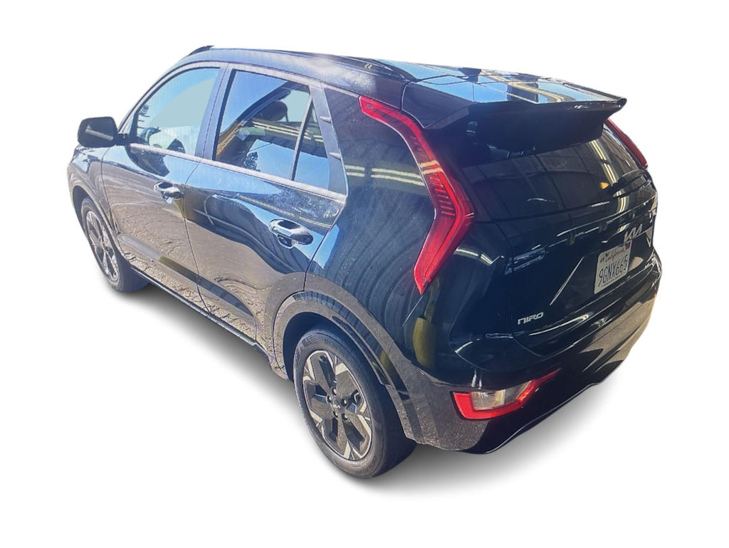 Thumbnail: 2023 Kia Niro - 3