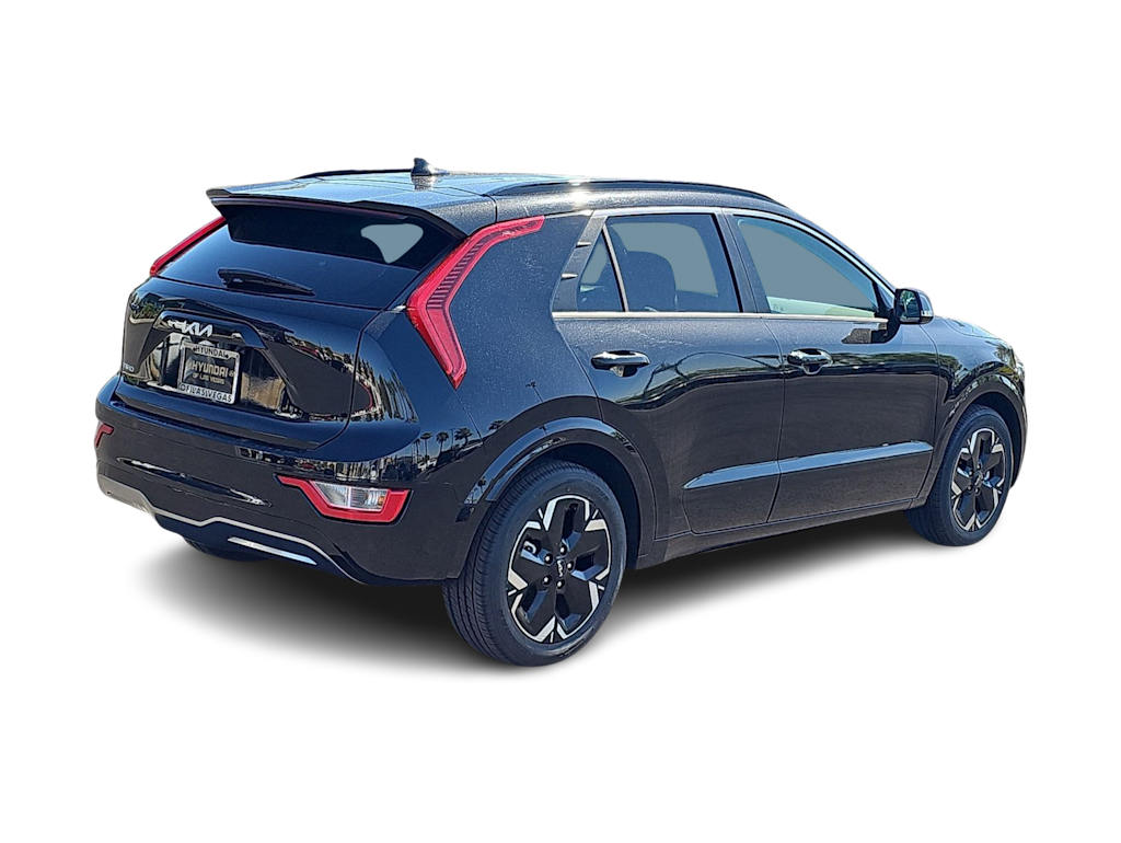 Thumbnail: 2023 Kia Niro - 22