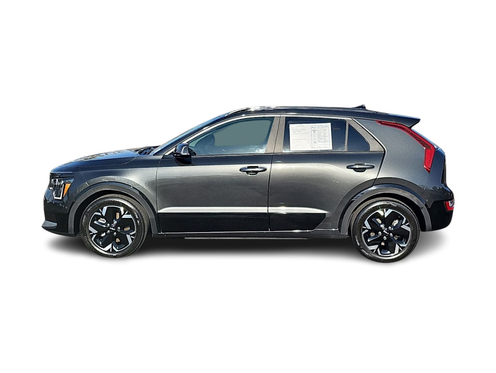 Thumbnail: 2024 Kia Niro - 3