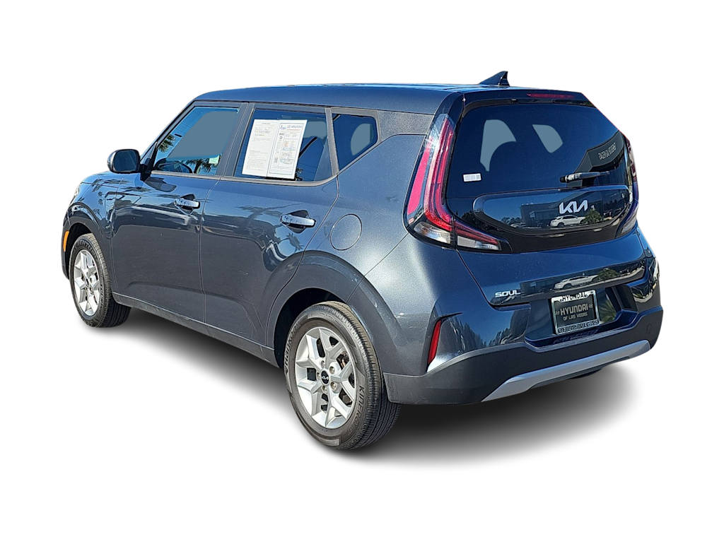 Thumbnail: 2023 Kia Soul - 4