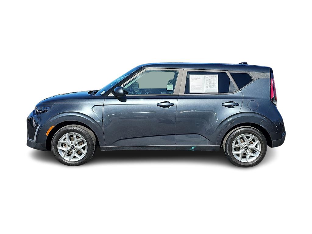 Thumbnail: 2023 Kia Soul - 3