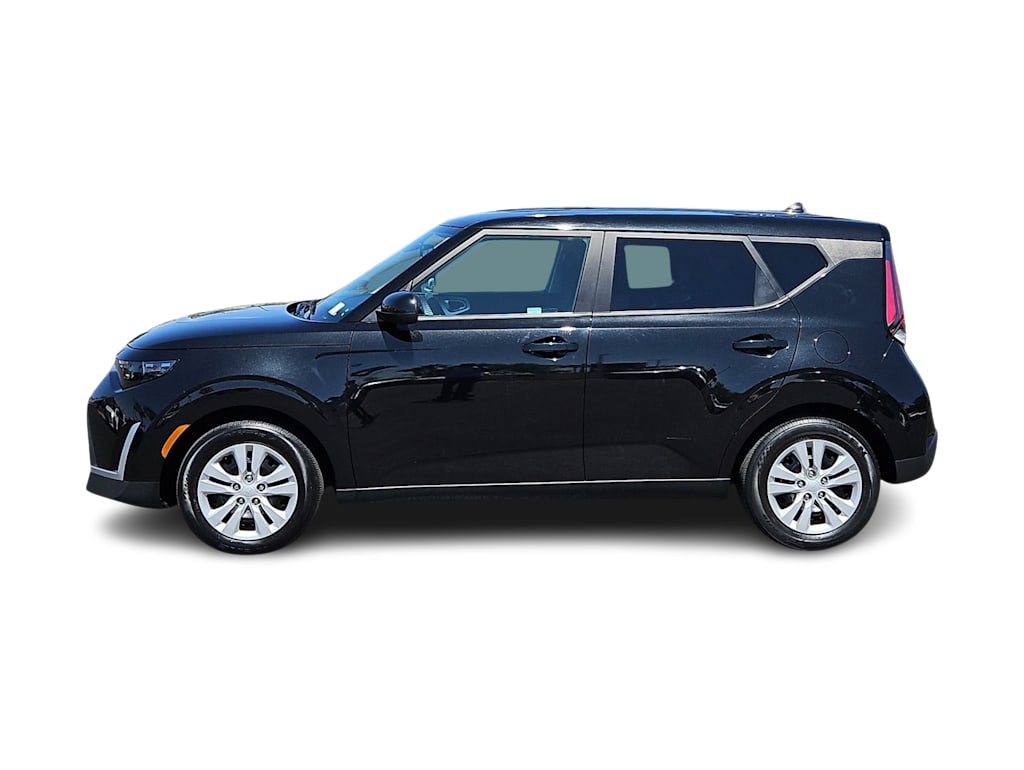 Thumbnail: 2023 Kia Soul - 3