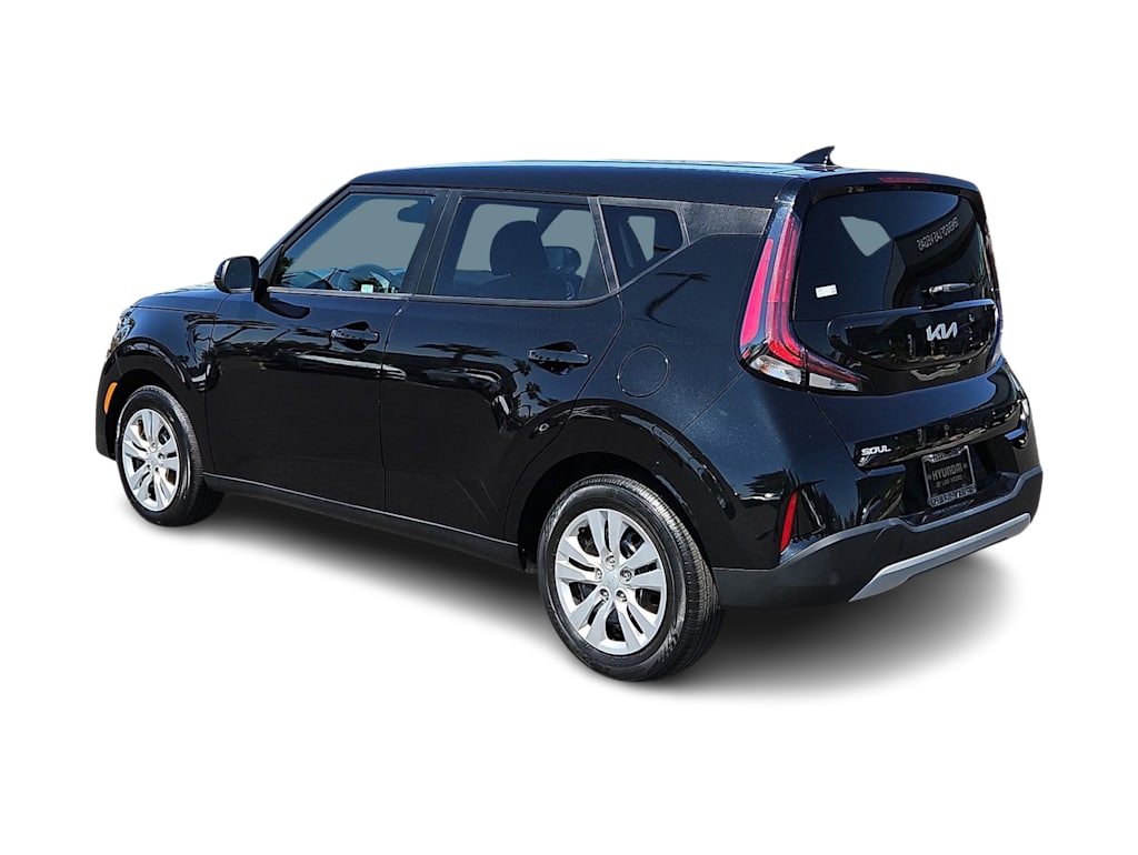 Thumbnail: 2023 Kia Soul - 4
