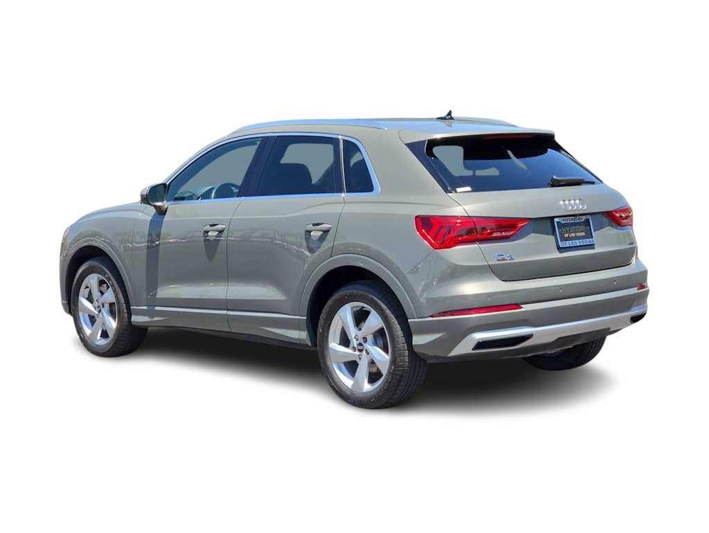 Thumbnail: 2022 Audi Q3 - 4