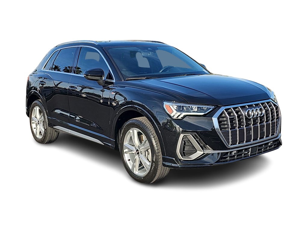 Thumbnail: 2023 Audi Q3 - 19