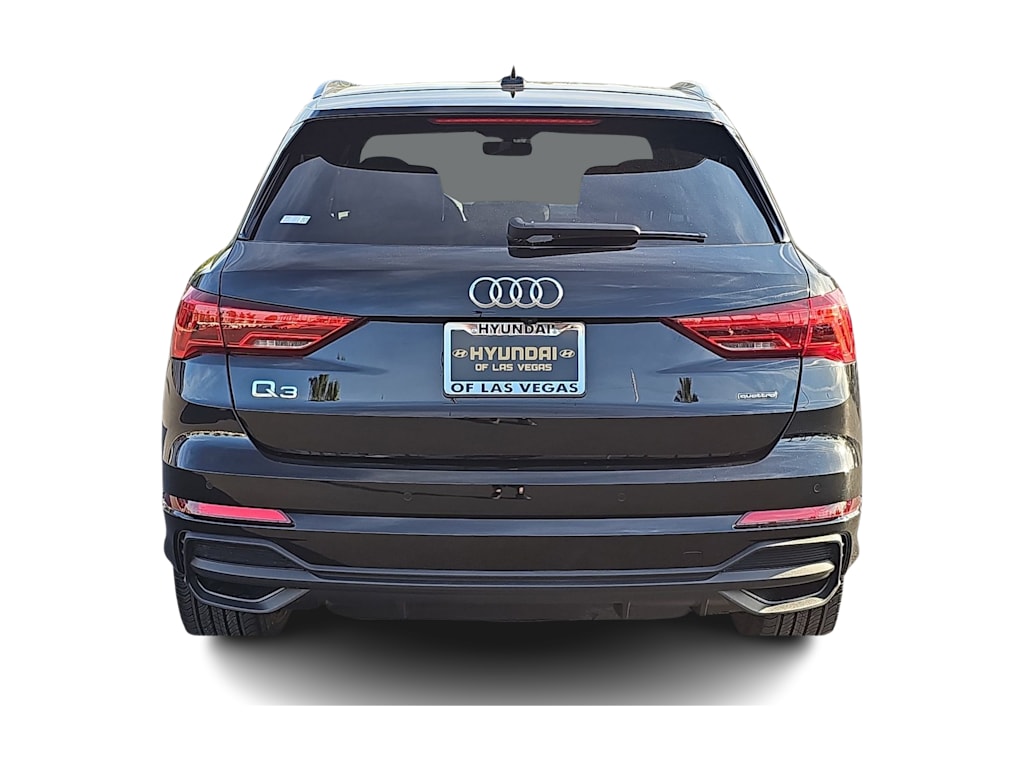 Thumbnail: 2023 Audi Q3 - 5