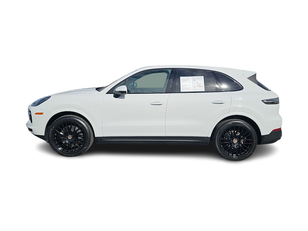 Thumbnail: 2023 Porsche Cayenne - 3
