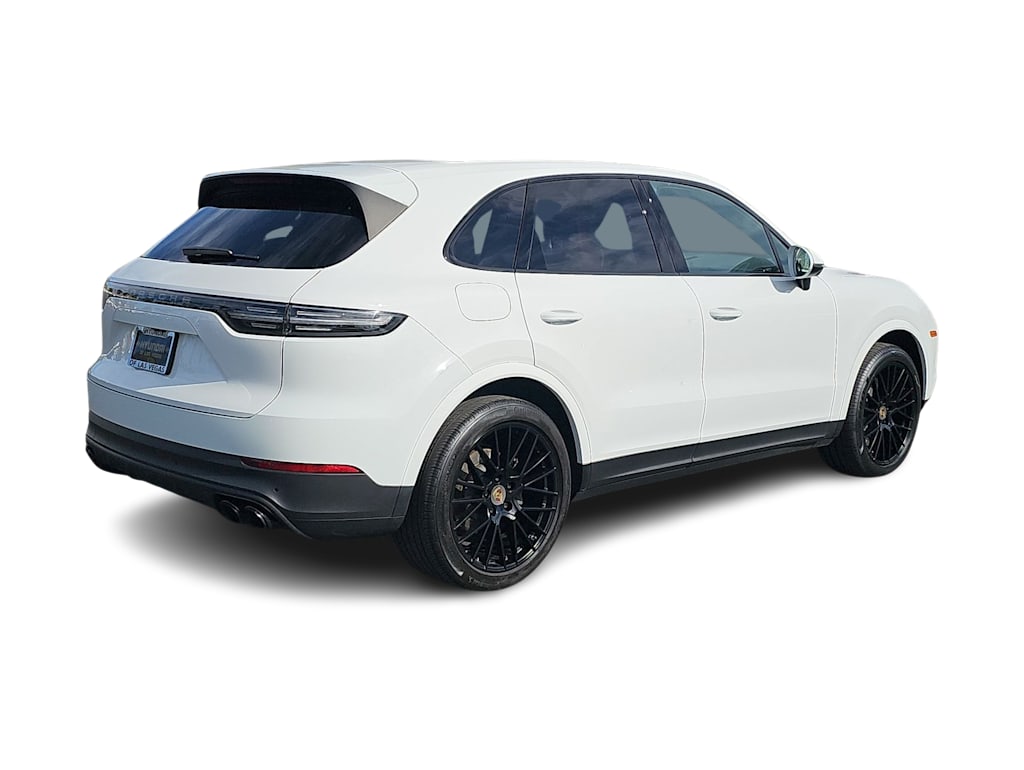 Thumbnail: 2023 Porsche Cayenne - 22