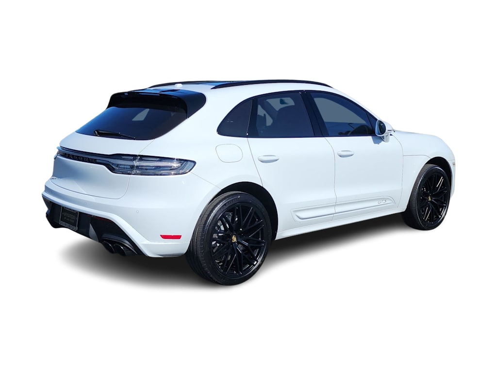 Thumbnail: 2024 Porsche Macan - 21