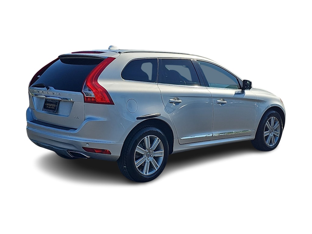 Thumbnail: 2017 Volvo XC60 - 21