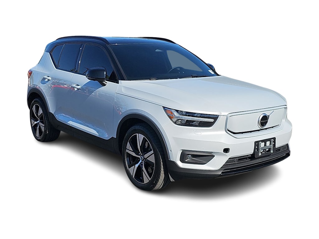 Thumbnail: 2022 Volvo XC40 - 20