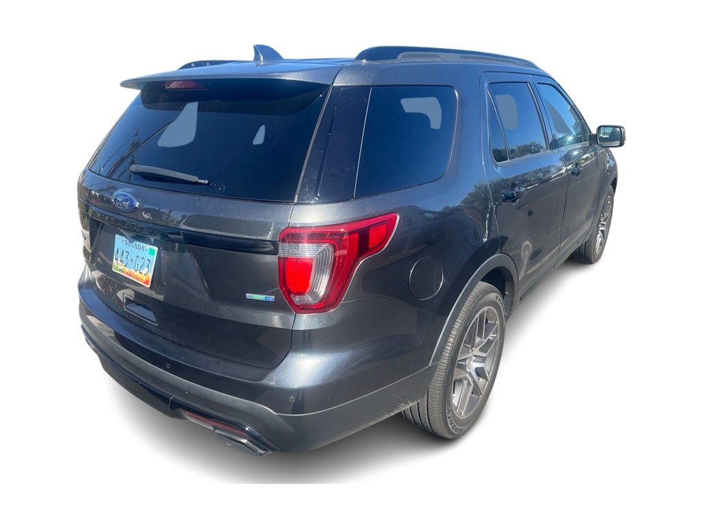 Thumbnail: 2016 Ford Explorer - 8