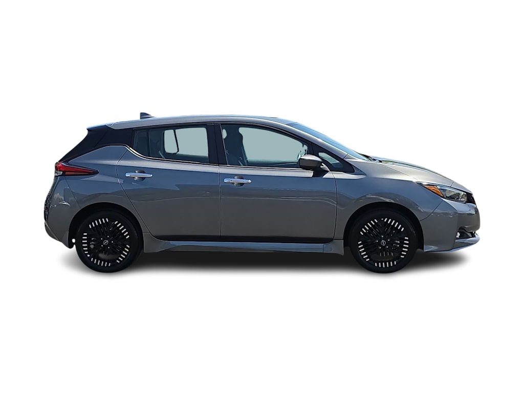 Thumbnail: 2024 Nissan Leaf - 21