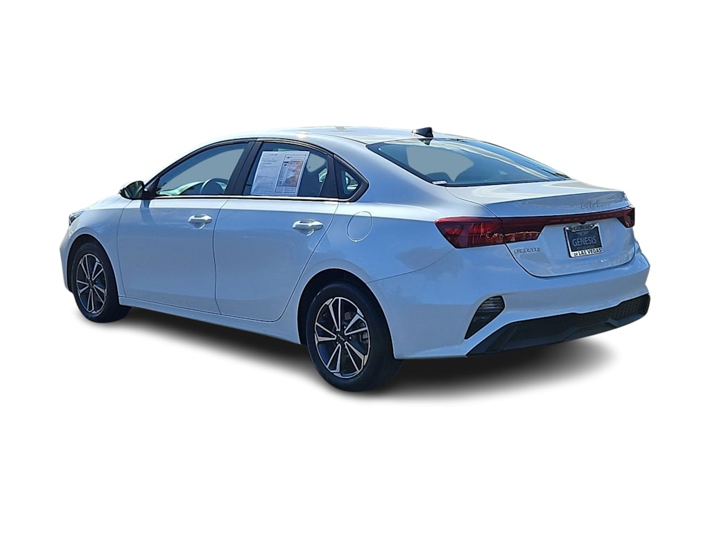 Thumbnail: 2023 Kia Forte - 4