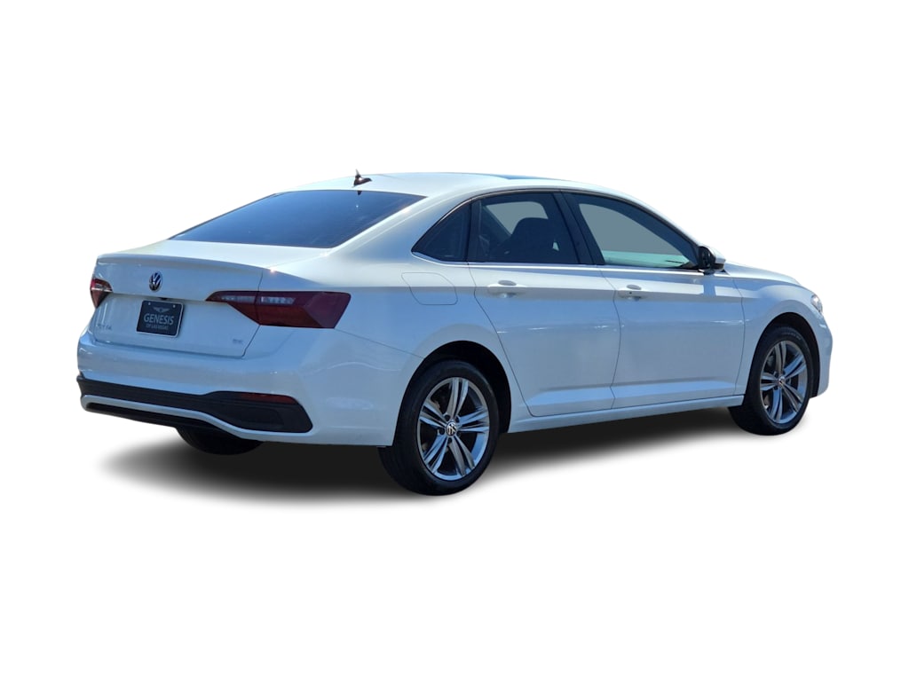 Thumbnail: 2024 Volkswagen Jetta - 21