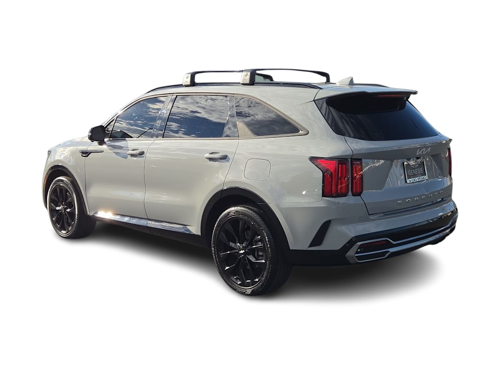 Thumbnail: 2022 Kia Sorento - 4