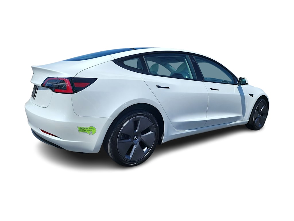 Thumbnail: 2023 Tesla Model 3 - 19