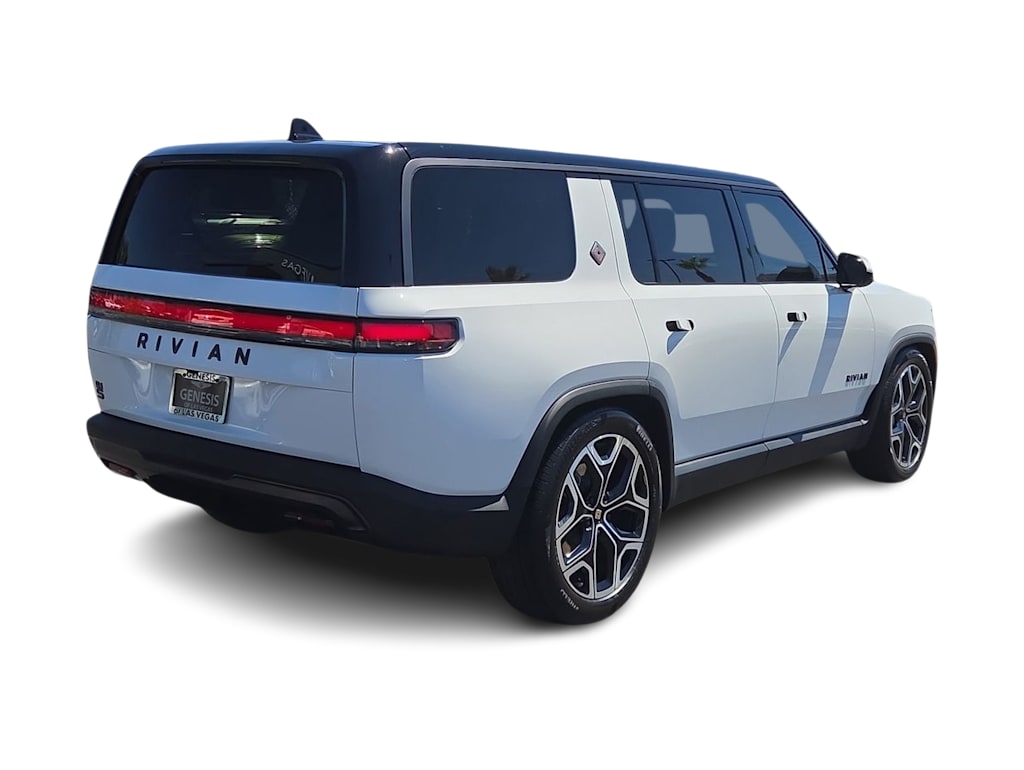 Thumbnail: 2025 Rivian R1S - 18