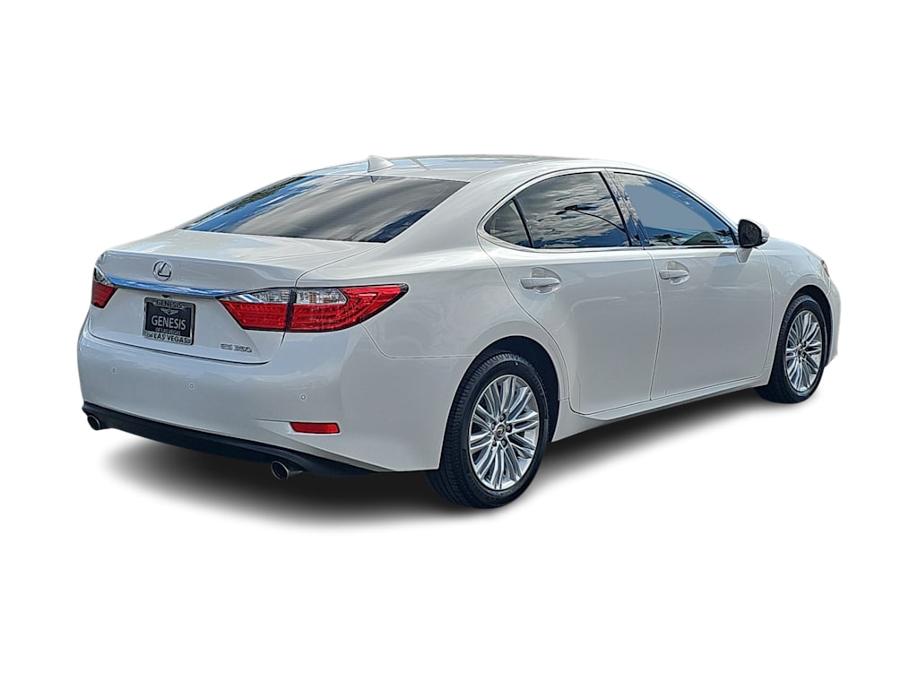 Thumbnail: 2015 Lexus ES - 21