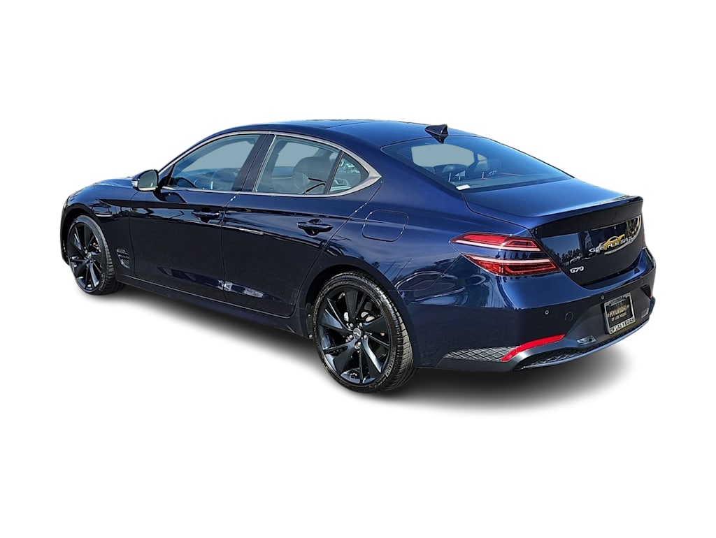 Thumbnail: 2023 Genesis G70 - 21