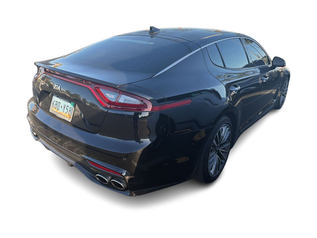 Thumbnail: 2018 Kia Stinger - 10