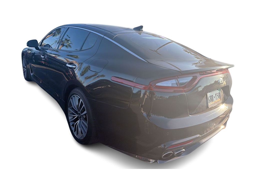 Thumbnail: 2018 Kia Stinger - 3