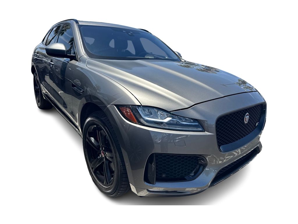Thumbnail: 2018 Jaguar F-Pace - 10