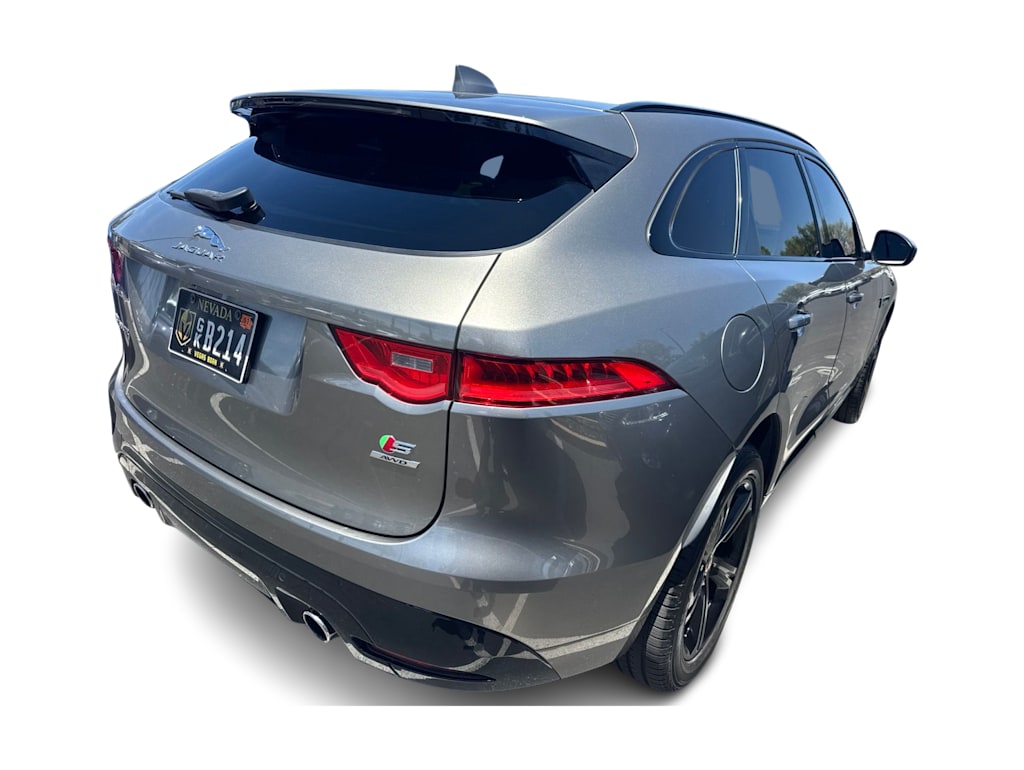 Thumbnail: 2018 Jaguar F-Pace - 13