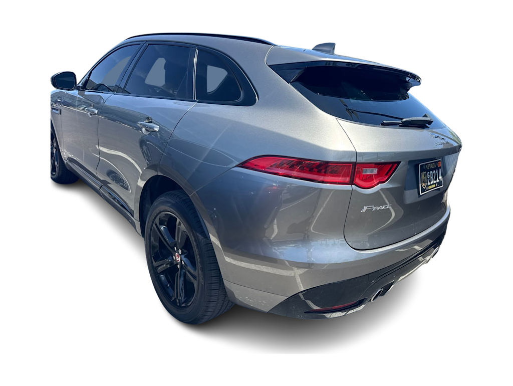 Thumbnail: 2018 Jaguar F-Pace - 3