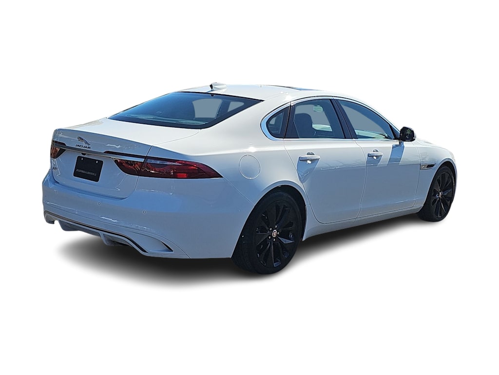 Thumbnail: 2022 Jaguar XF - 21