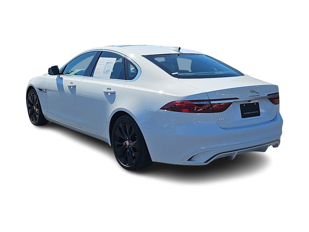Thumbnail: 2022 Jaguar XF - 4