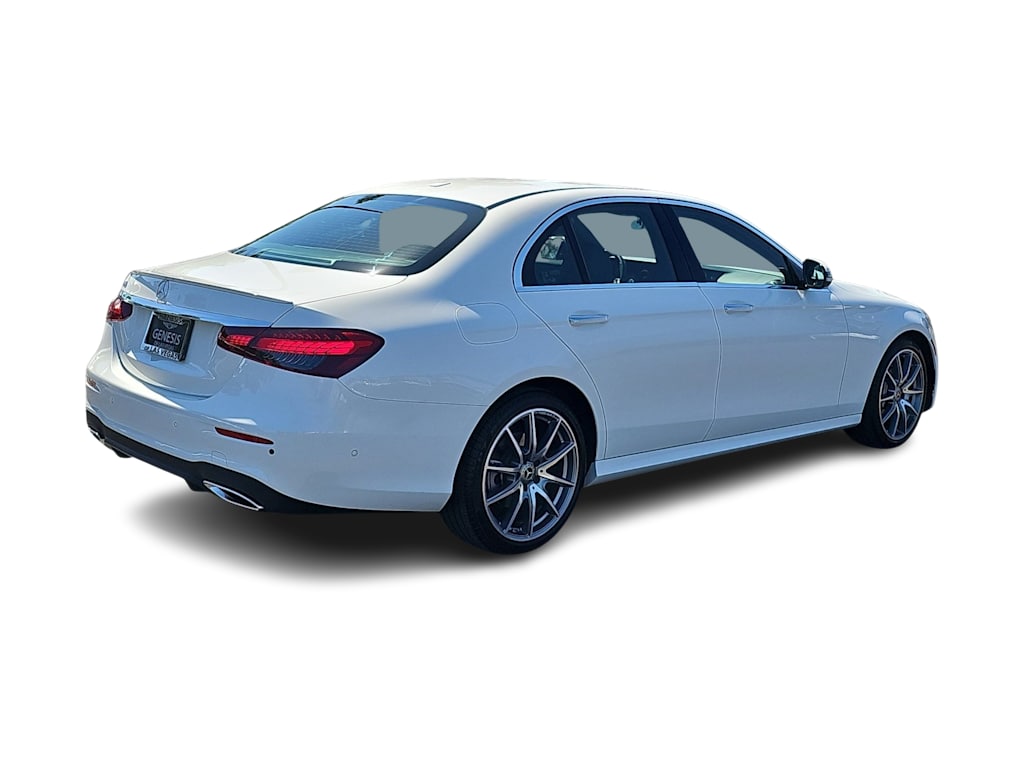 Thumbnail: 2022 Mercedes-Benz E-Class - 20