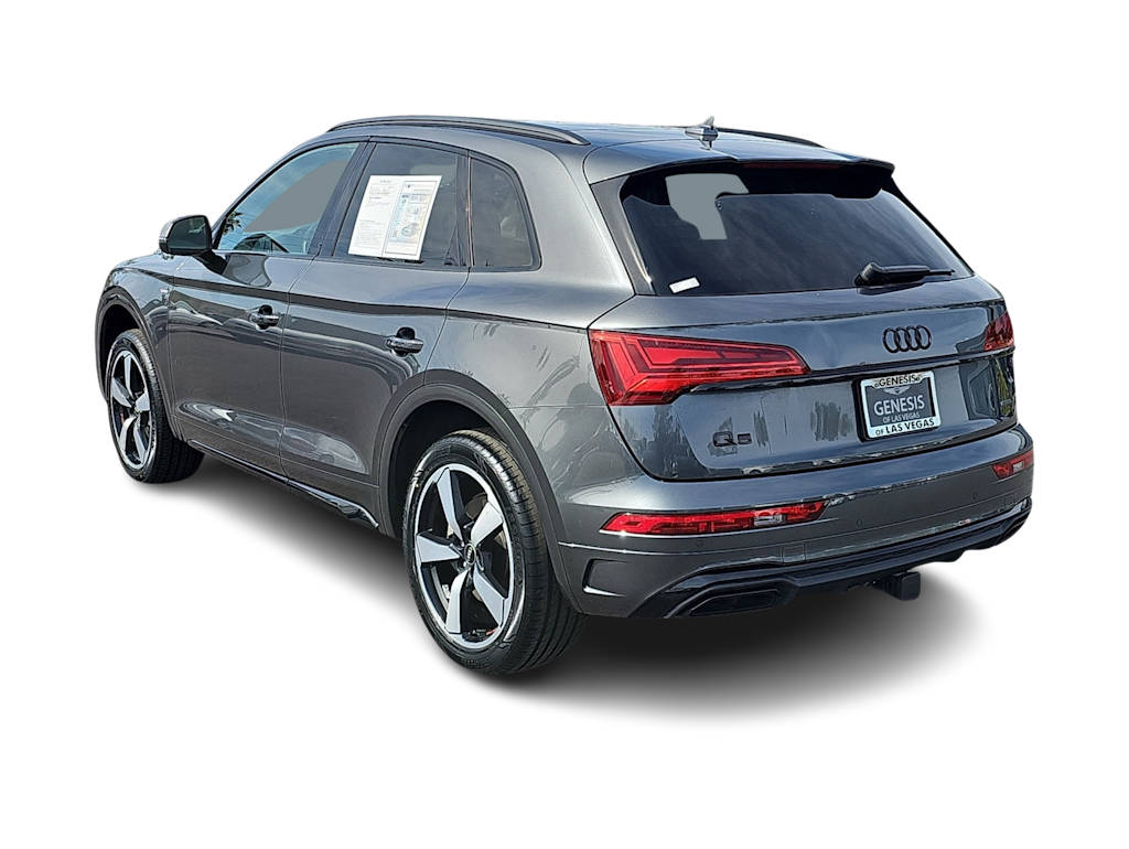 Thumbnail: 2022 Audi Q5 - 4