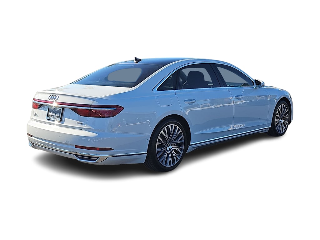 Thumbnail: 2021 Audi A8 - 21