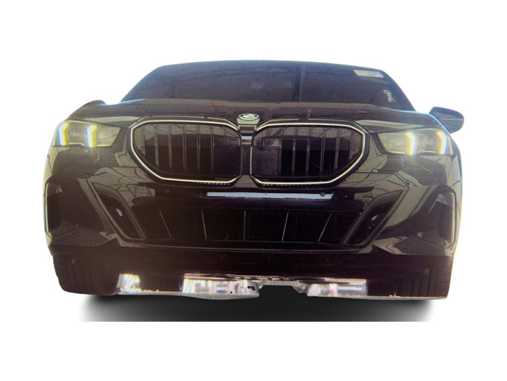 Thumbnail: 2026 BMW 5 Series - 3