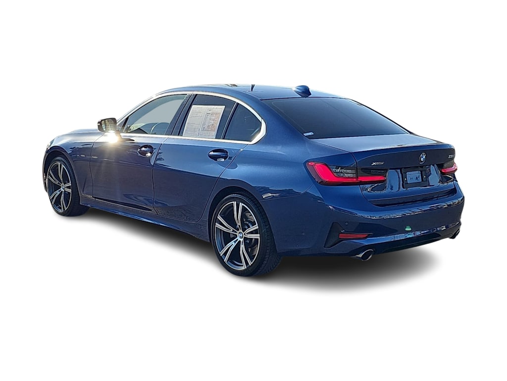 Thumbnail: 2021 BMW 3 Series - 4