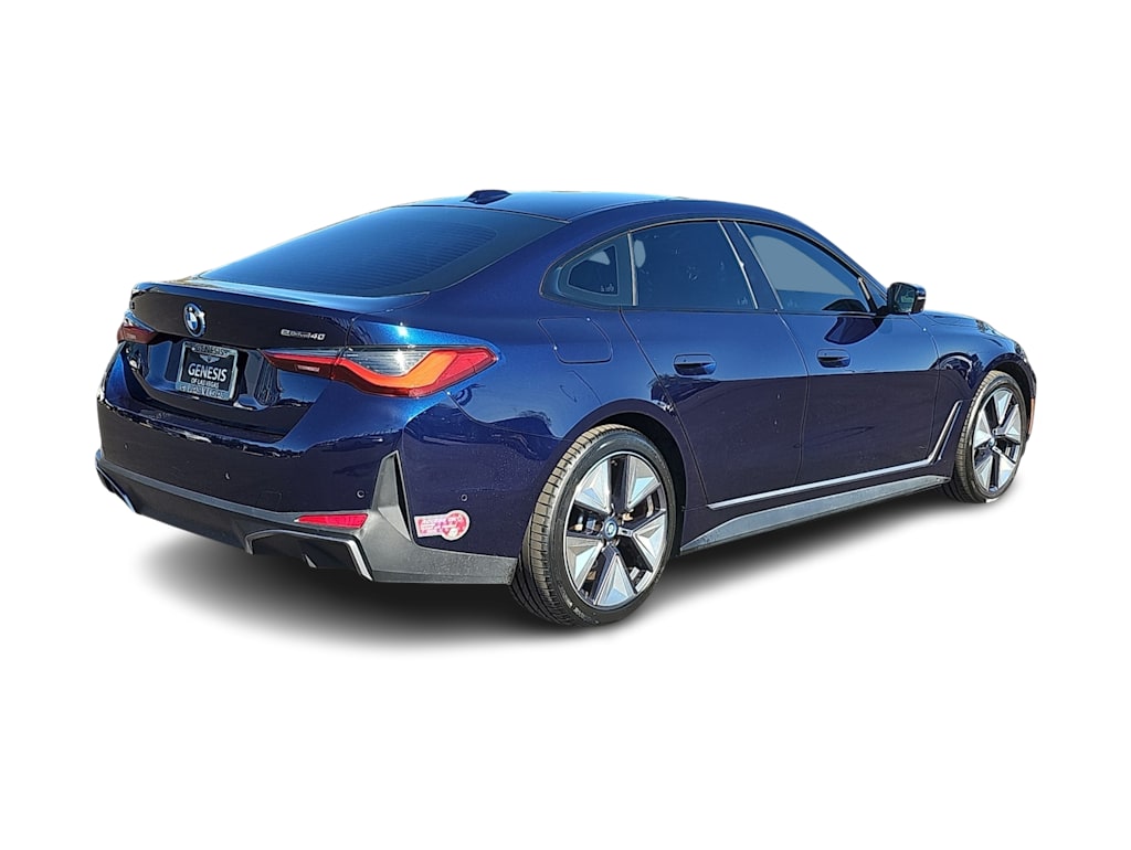 Thumbnail: 2022 BMW i4 - 19