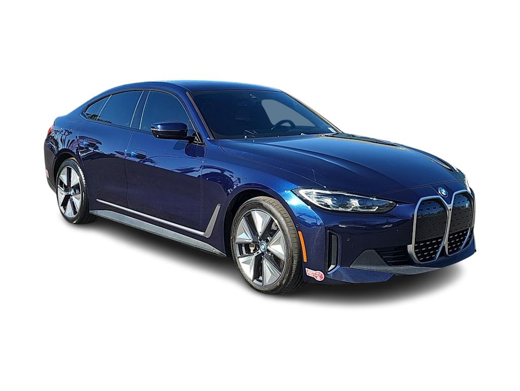 Thumbnail: 2022 BMW i4 - 16