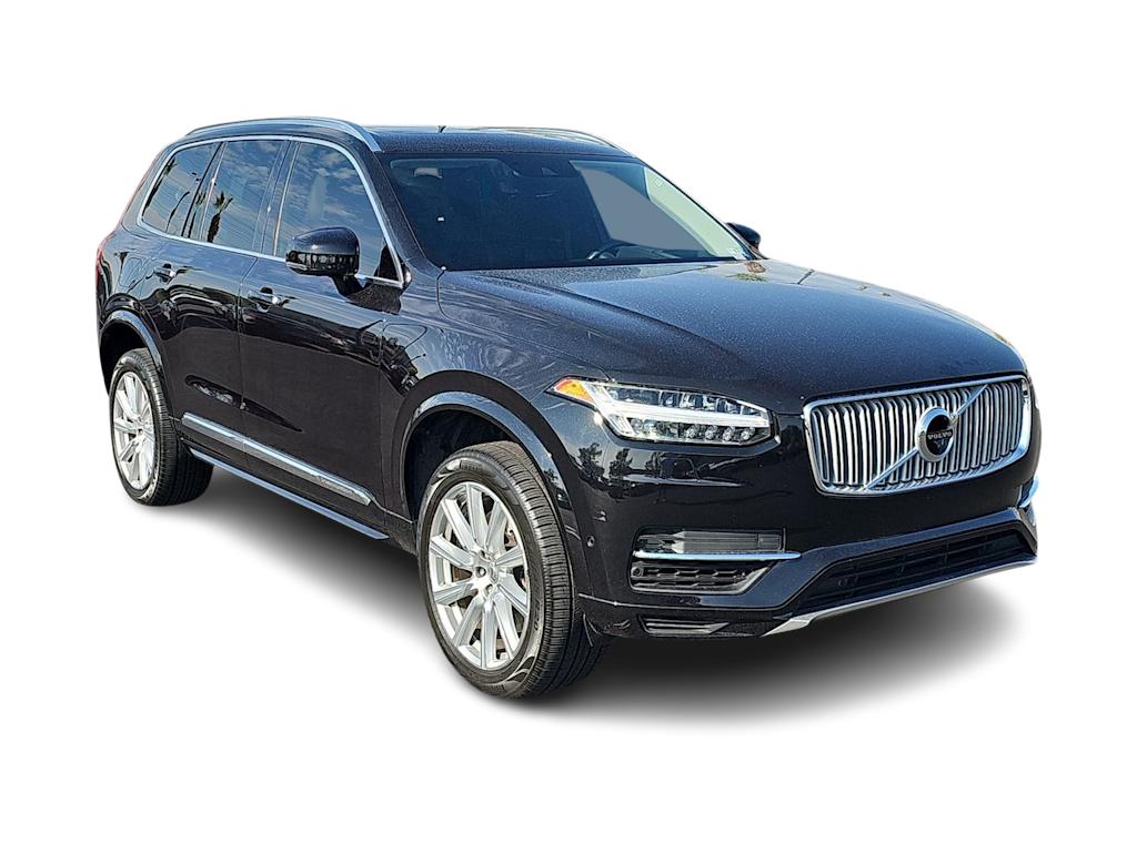 Thumbnail: 2016 Volvo XC90 - 17