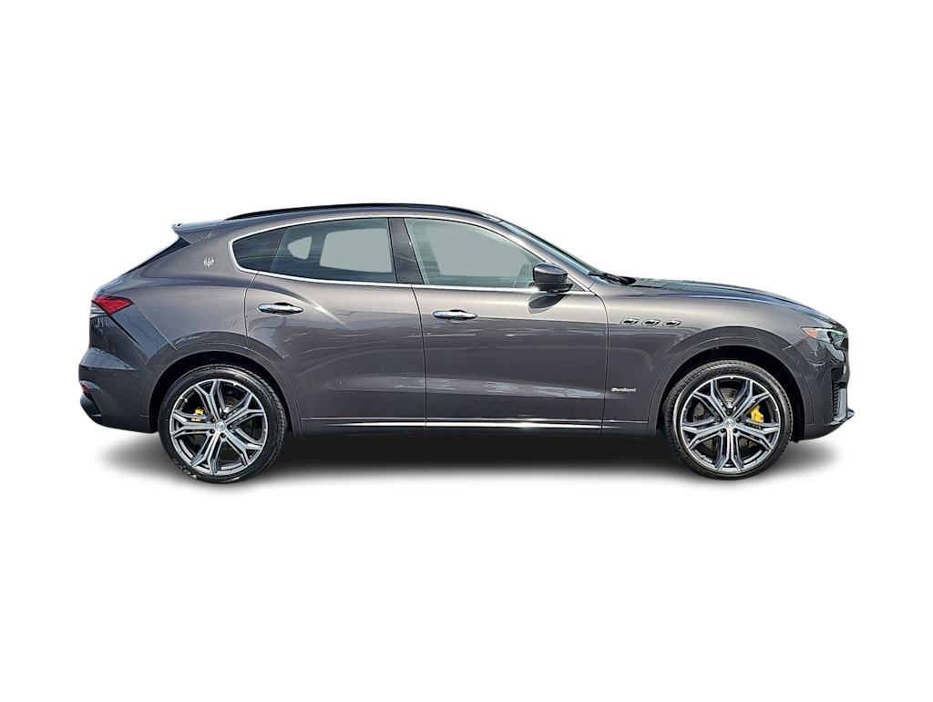 Thumbnail: 2021 Maserati Levante - 22