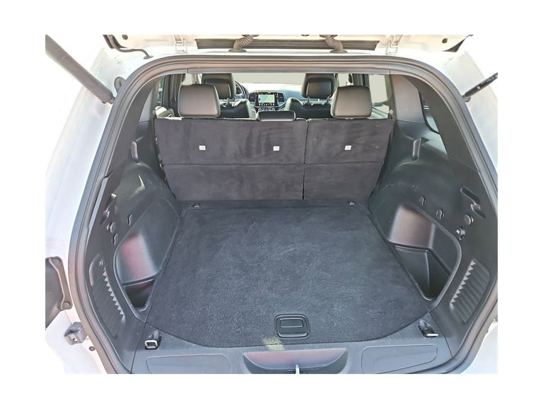 Thumbnail: 2022 Jeep Grand Cherokee - 18