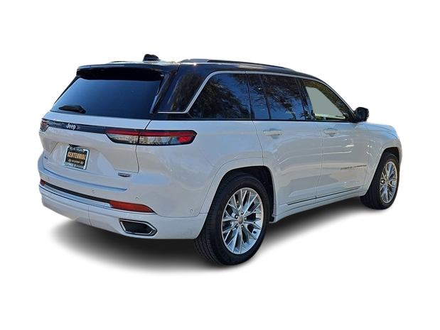 Thumbnail: 2022 Jeep Grand Cherokee - 22