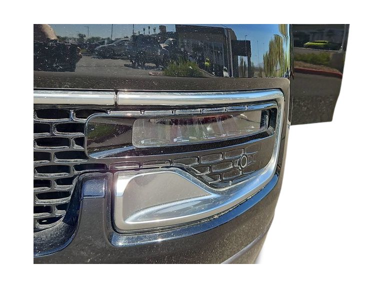 Thumbnail: 2022 Jeep Wagoneer - 23